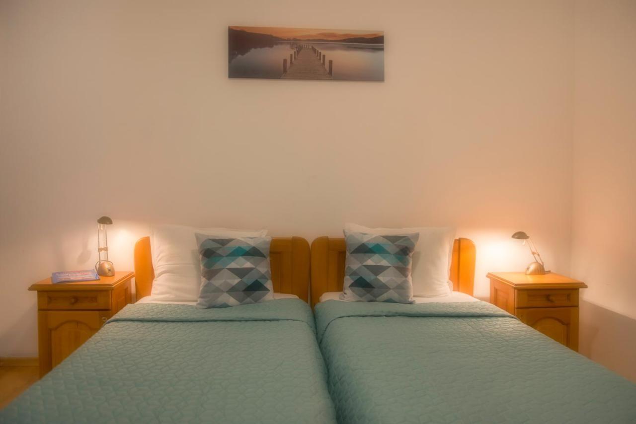 1-Bedroom Apartment,1083921841:JPEG