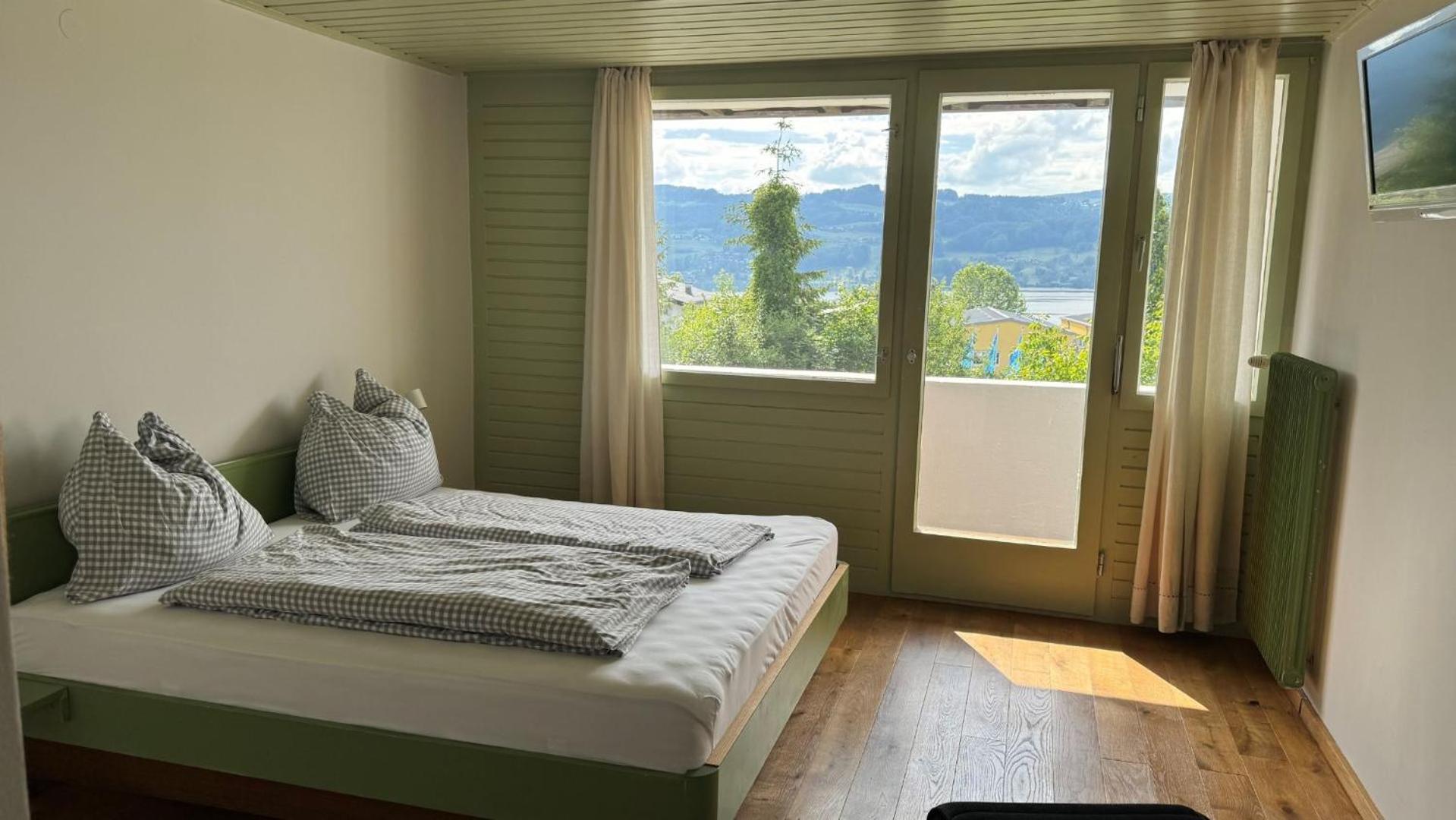 One-Bedroom Apartment with Balcony,1757674636:JPEG