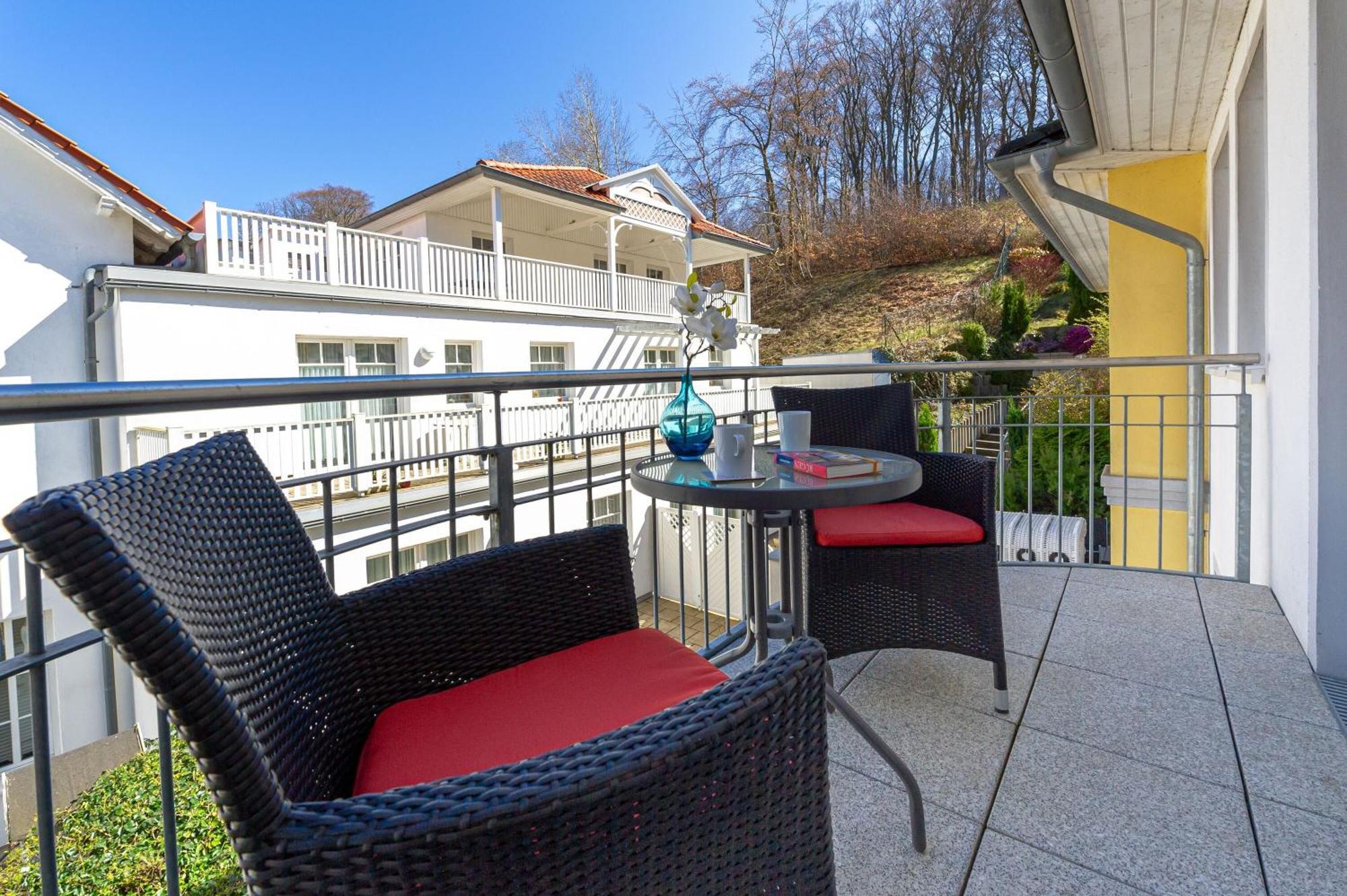 Apartment mit Balkon