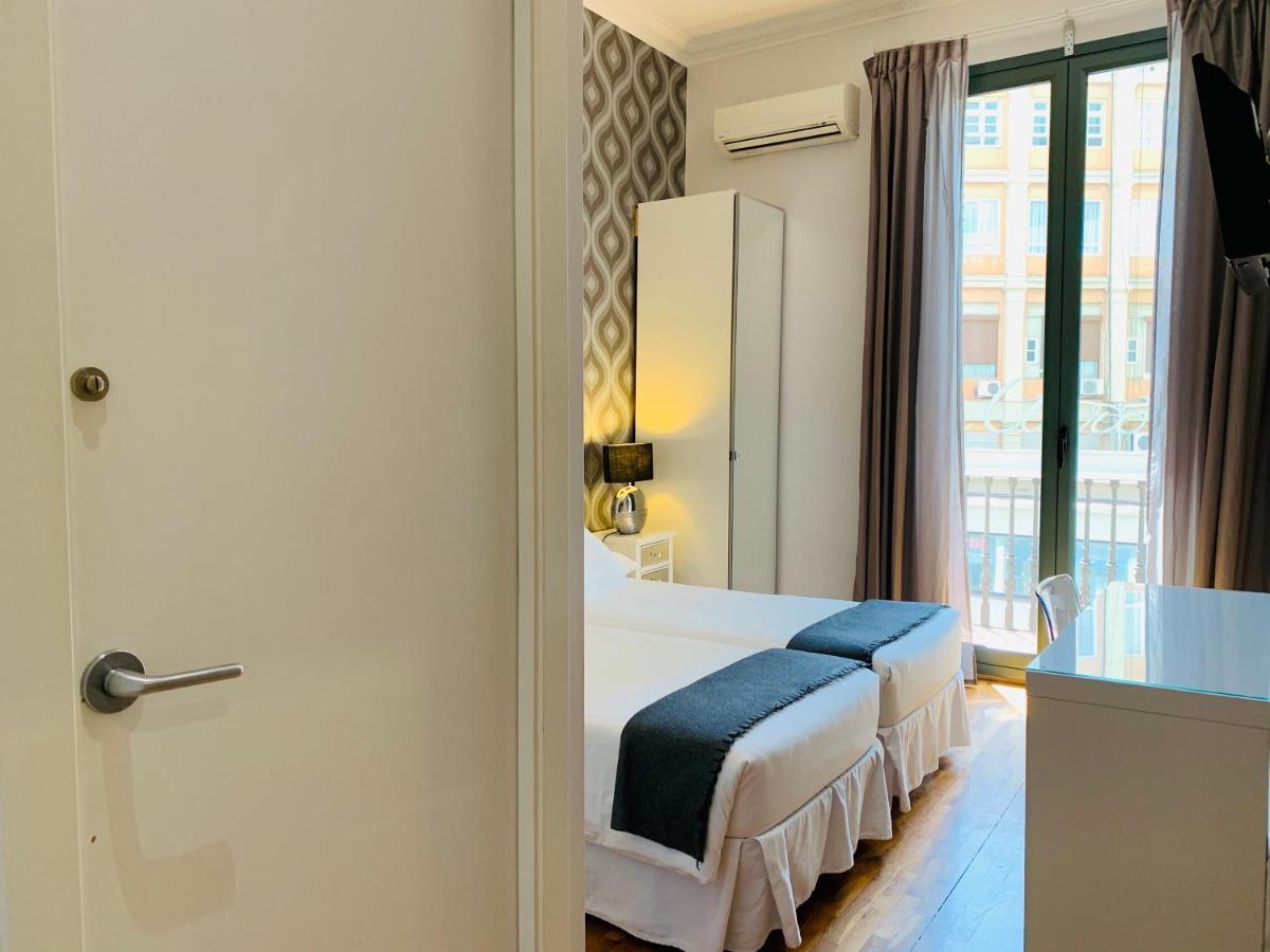 Zweibettzimmer mit eigenem Bad