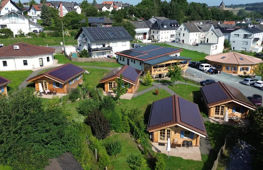 Carolinger Hüttendorf-1
