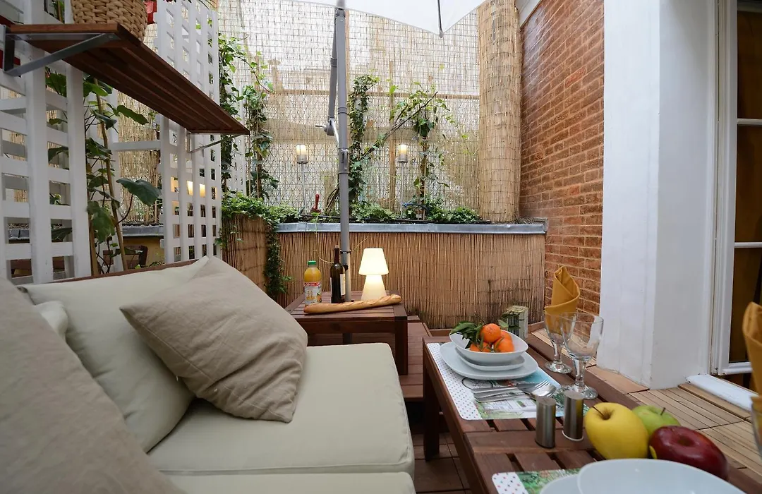 Les Patios Du Marais 2-1