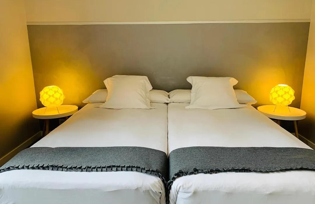 Super Balmes Guest House-1