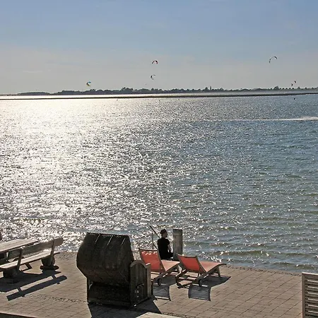 Meerblick Lemkenhafen-2