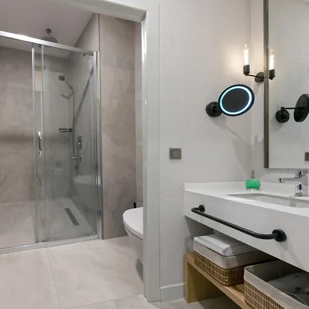 A Suite Side-3