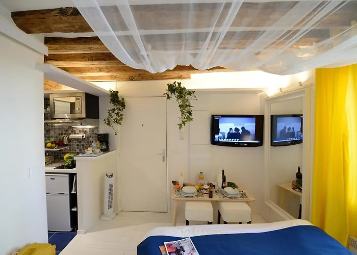 Ferienwohnung Les Patios Du Marais 2 Paris